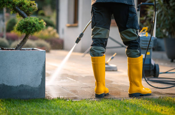 Garage Pressure Washing in Lehigh Acres, FL